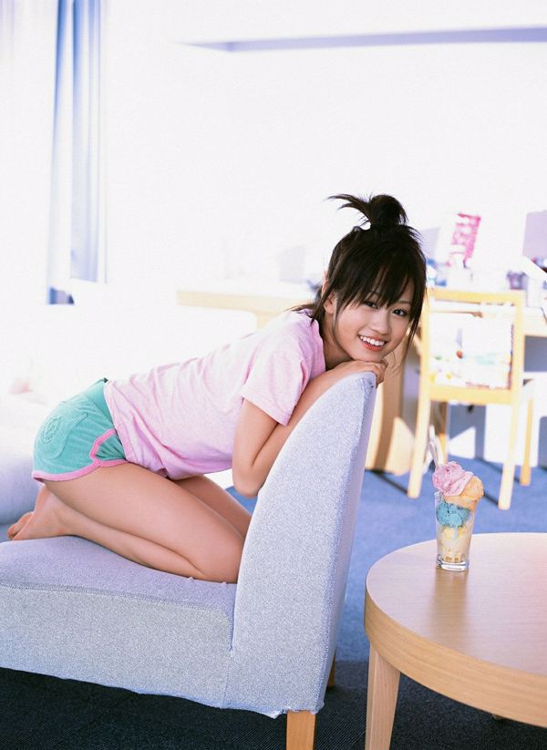 Atsuko Maeda << AKB's Neshin, Achan >> [YS Web] Vol. 277