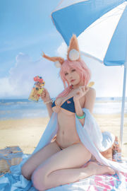 [Net Red COSER Photo] Anime blogueur uki saison des pluies - maillot de bain bord de mer devant Tamamo