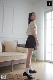 Camisa modelo "Xiaoshan primera prueba de calcetines de algodón JK" [IESS extraño e interesante] Hermosas piernas y pies de seda