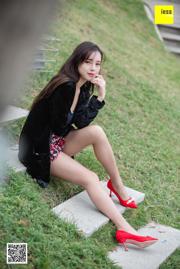 Model Xiao Yu "Xiao Yu di Bunga" [IESS] Kaki yang indah
