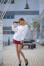 [Taiwan Zhengmei] Su Yuyuan "Wuri High Speed ​​Rail ~ Street Shooting Hip Skirt"